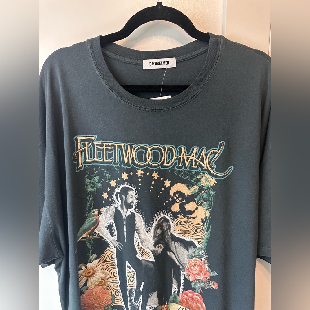 NWT Daydreamer Fleetwood Mac Rumours Graphic Tee Vintage Black T-Shirt One Size - Picture 5 of 15